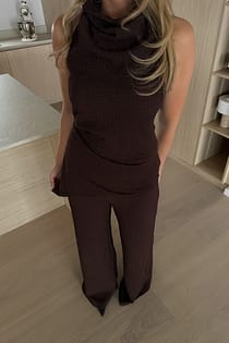 strukturiertes Oberteil mit Neckholder