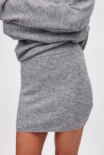 Strikket miniskjørt