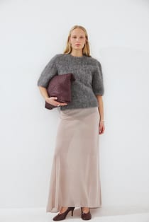 Stickad luftig maxikjol