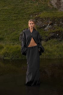 Maxinederdel med lommedetalje