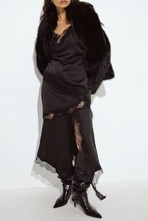 Scallop Lace Knee Length Skirt