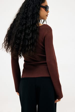 Image 2 of 6