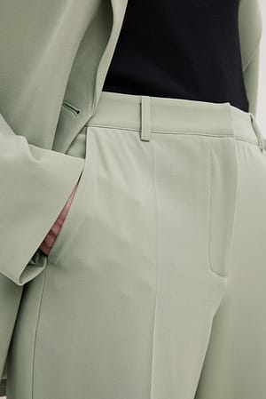 Image 4 of 4