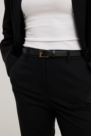 Black Basic Slim Leather Belt