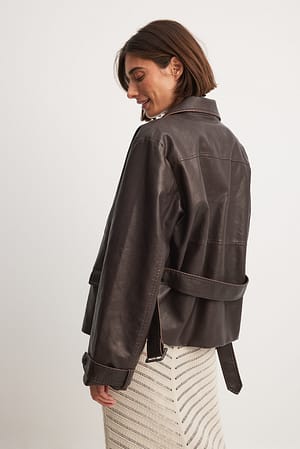 Image 2 of 7