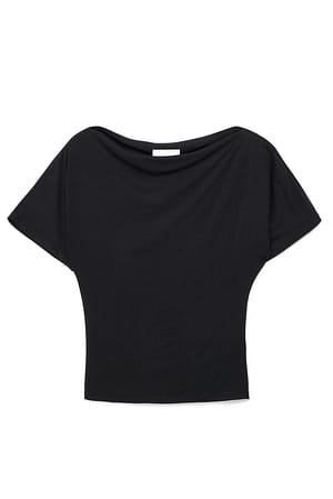 Black T-shirt à encolure bateau