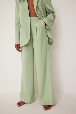 Kostymbyxor med boxveck