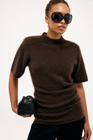Brown Gestricktes Kurzarm-Top aus gebürsteter Wolle