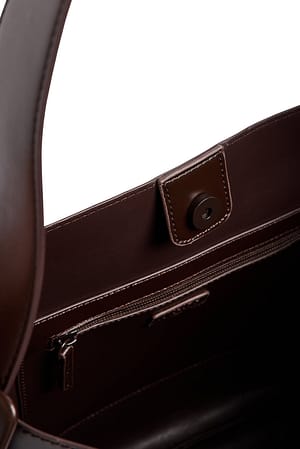 Image 4 of 5