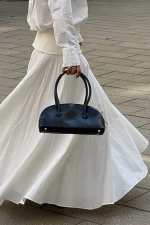 Black Rounded Bowling Bag