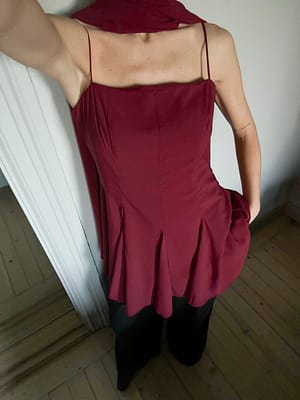 Deep Red Mini-jurk van chiffon met sjaal