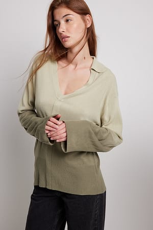 Collar Detailed Sweater