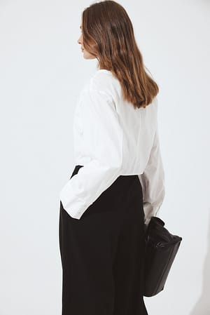 Image 2 of 7