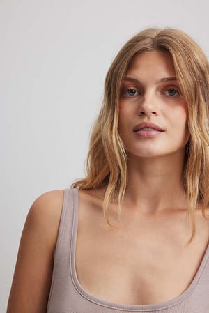 Image 4 of 5