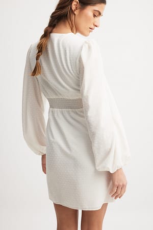 Image 2 of 7