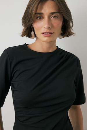 Image 3 of 6