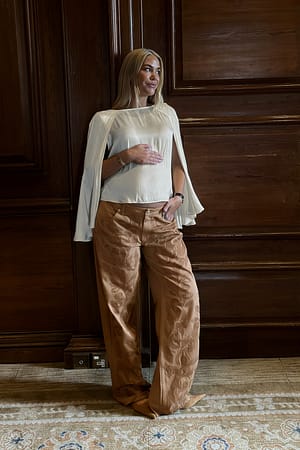 Brown Broderidetalj Denim