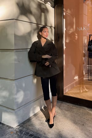 Khaki Korte trenchjas met riem