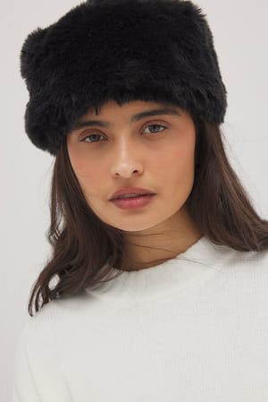 Brown Hatt med fuskepels