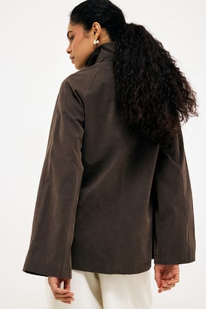 Image 2 of 7
