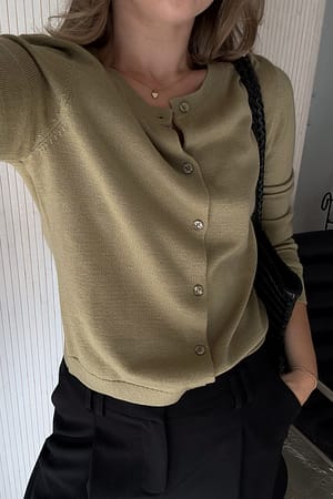 Khaki Green Fein gestrickte Strickjacke