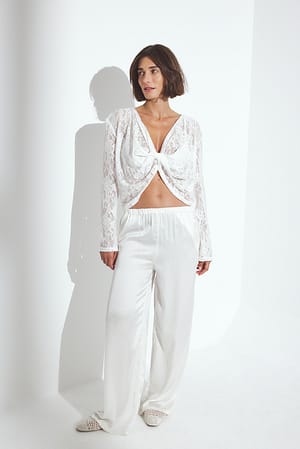 Image 3 of 6