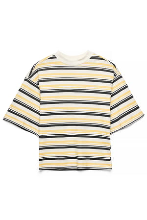 Yellow Tailliertes Baumwoll-T-Shirt mit Trichterausschnitt