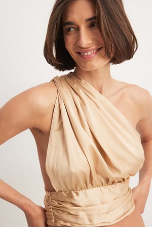 Recyceltes Satin-Oberteil mit geraffter Taille
