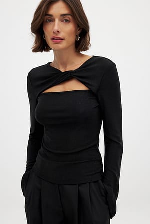 Image 4 of 4