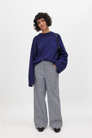 Image 2 of 6