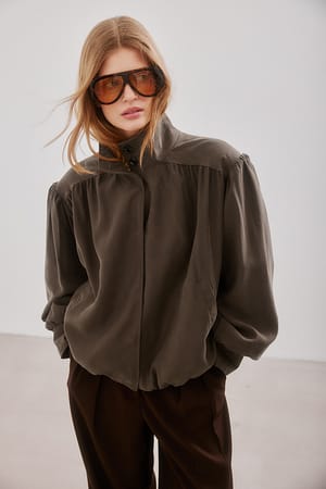 Brown Chaqueta fluida de cuello alto