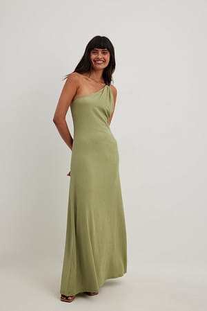 Image 2 of 6
