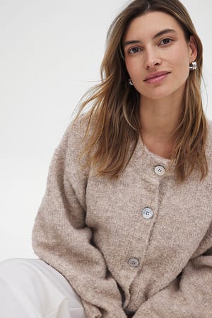 Strikket cardigan i bouclé