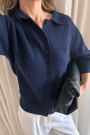 Navy Cardigan en maille à col