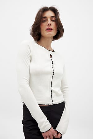 Image 2 of 7