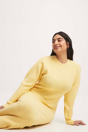 Robe mi-longue en tricot