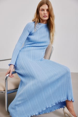 Light Blue Gebreide maxi-jurk met ronde hals en ruches