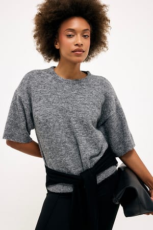 Grey Strickpullover mit kurzen Ärmeln