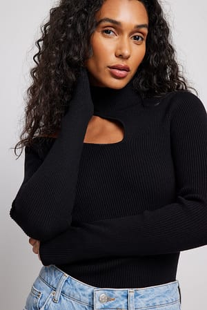 Black Pull en maille à col roulé et découpes