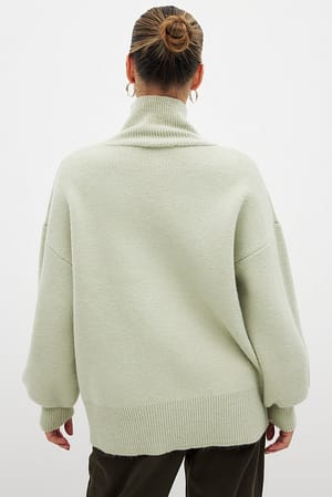Image 2 of 6