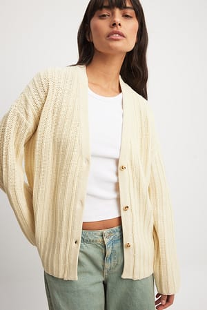 Strikket cardigan med v-hals