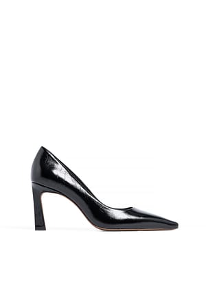 Black Pumps i læder med firkantet tå