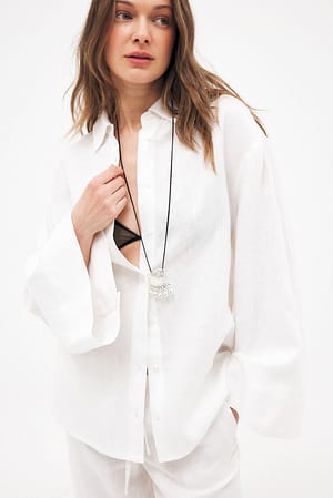 White weite Leinenbluse