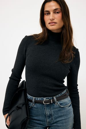 Dark Grey Långärmad polokrage ribbad stickad topp