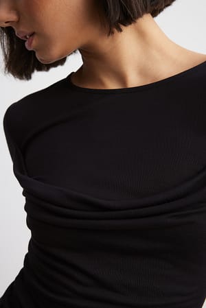 Image 4 of 7