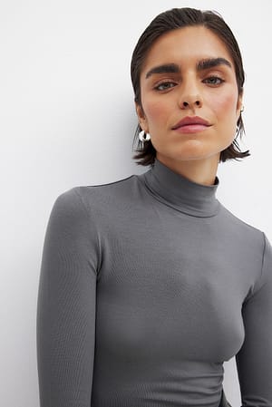 Image 2 of 5
