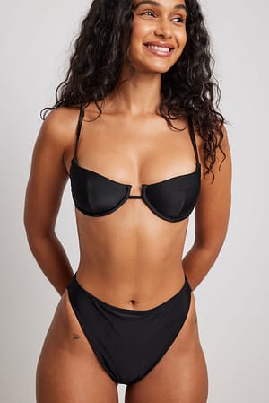 Image 3 of 4
