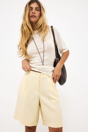 Light Yellow Short taille mi-haute en lyocell mélangé