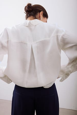Image 2 of 6