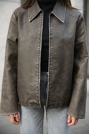 Image 7 of 7